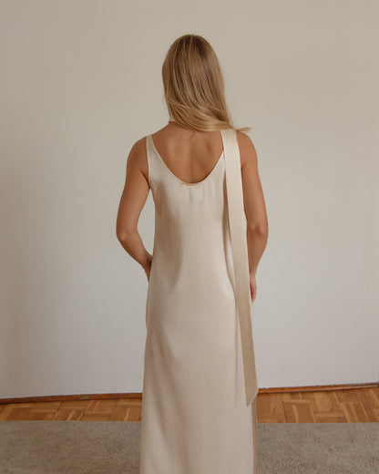 Vanilla Allure Maxi Dress